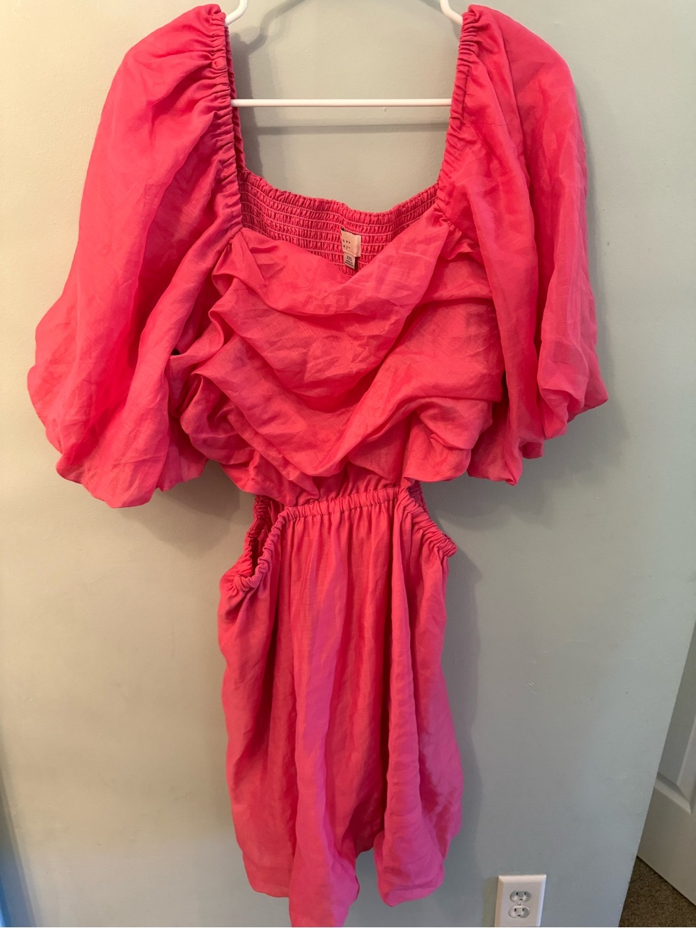 Universal Thread Bright Pink Puff Sleeve Midi Dress